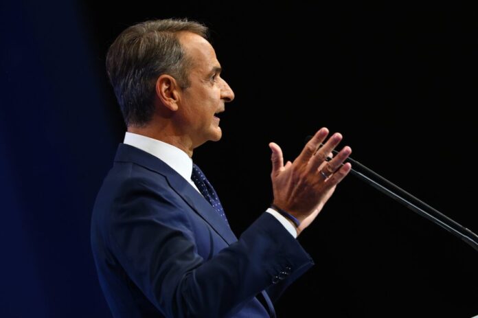 mitsotakis-3-1200x798